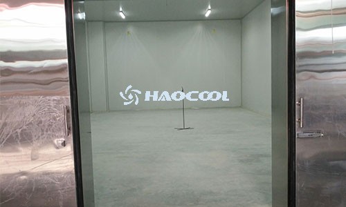 Как определить, существует ли скрытая опасность пуска холодильной системы с жидкостью?